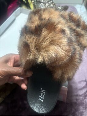 Cozy Leopard Faux Fur Slide with Black Sole